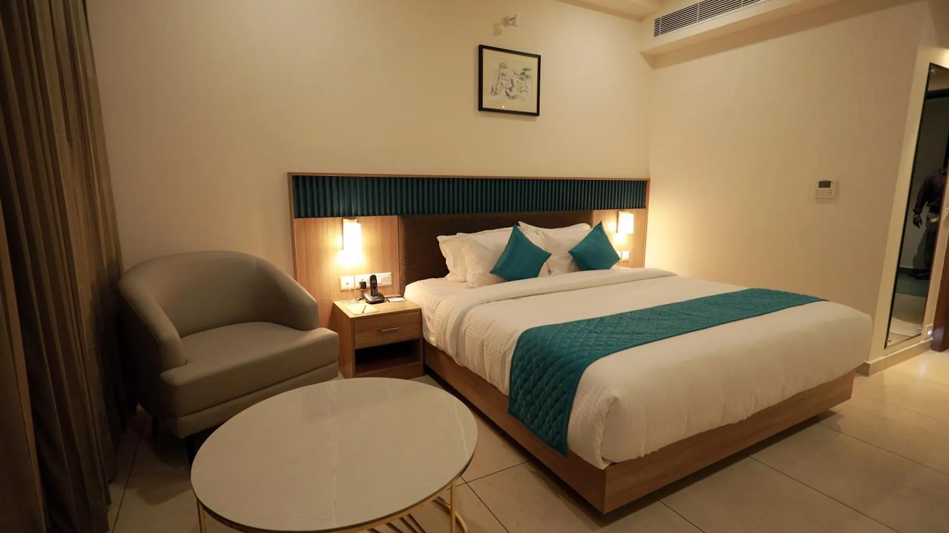 Hotel Viraj Retreat Mundrothuruth